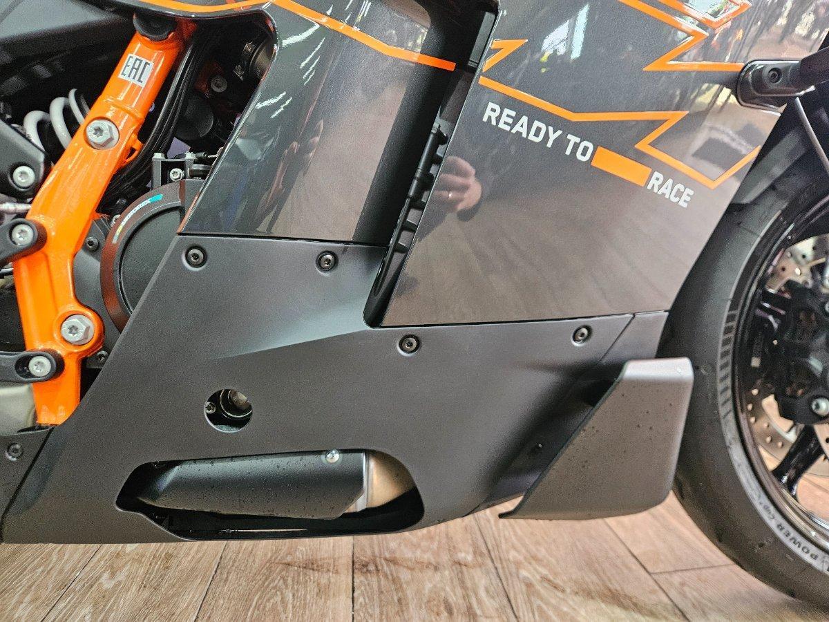 2026 KTM 990 RC R SPORTS