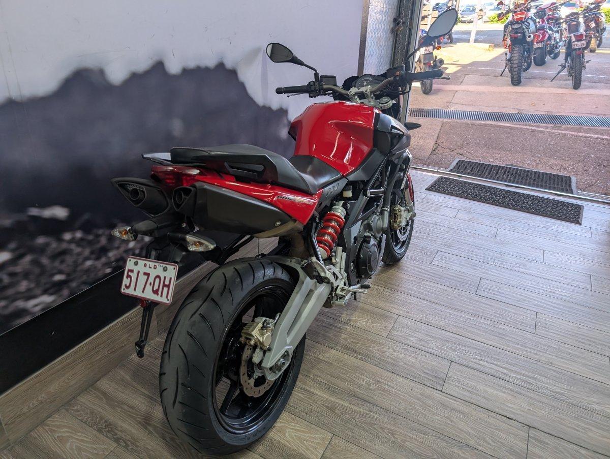 2014 APRILIA SHIVER SPORT SPORTS