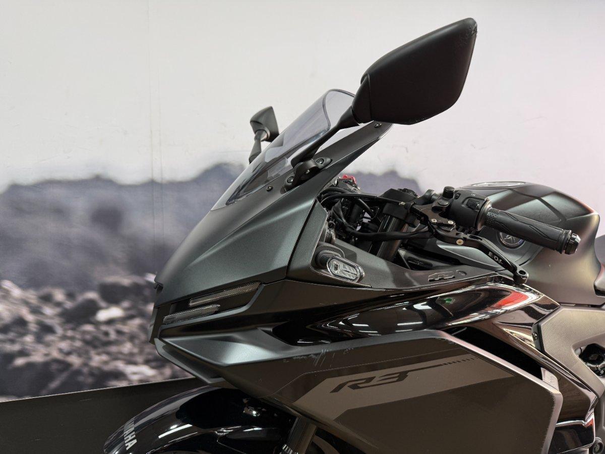 2025 YAMAHA YZF-R3 (YZF-R3A) SPORTS