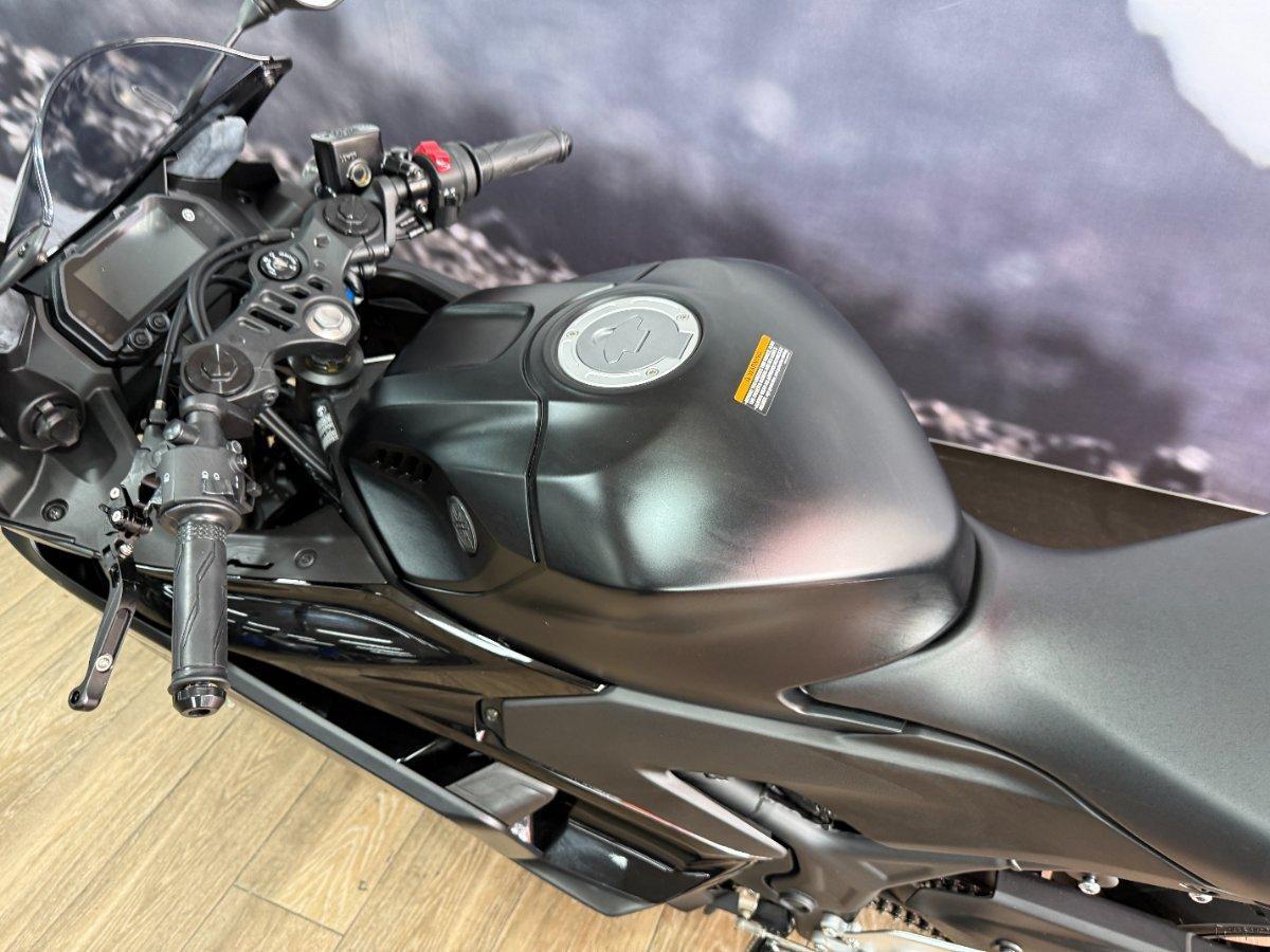 2025 YAMAHA YZF-R3 (YZF-R3A) SPORTS