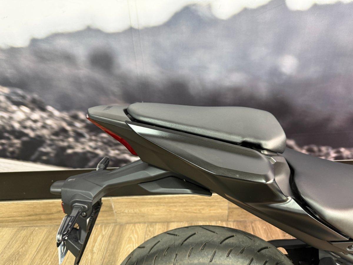 2025 YAMAHA YZF-R3 (YZF-R3A) SPORTS