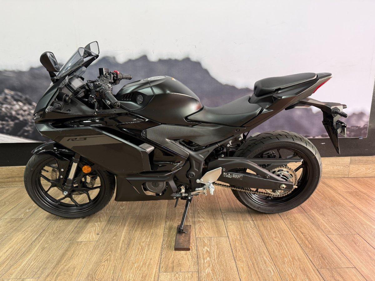 2025 YAMAHA YZF-R3 (YZF-R3A) SPORTS