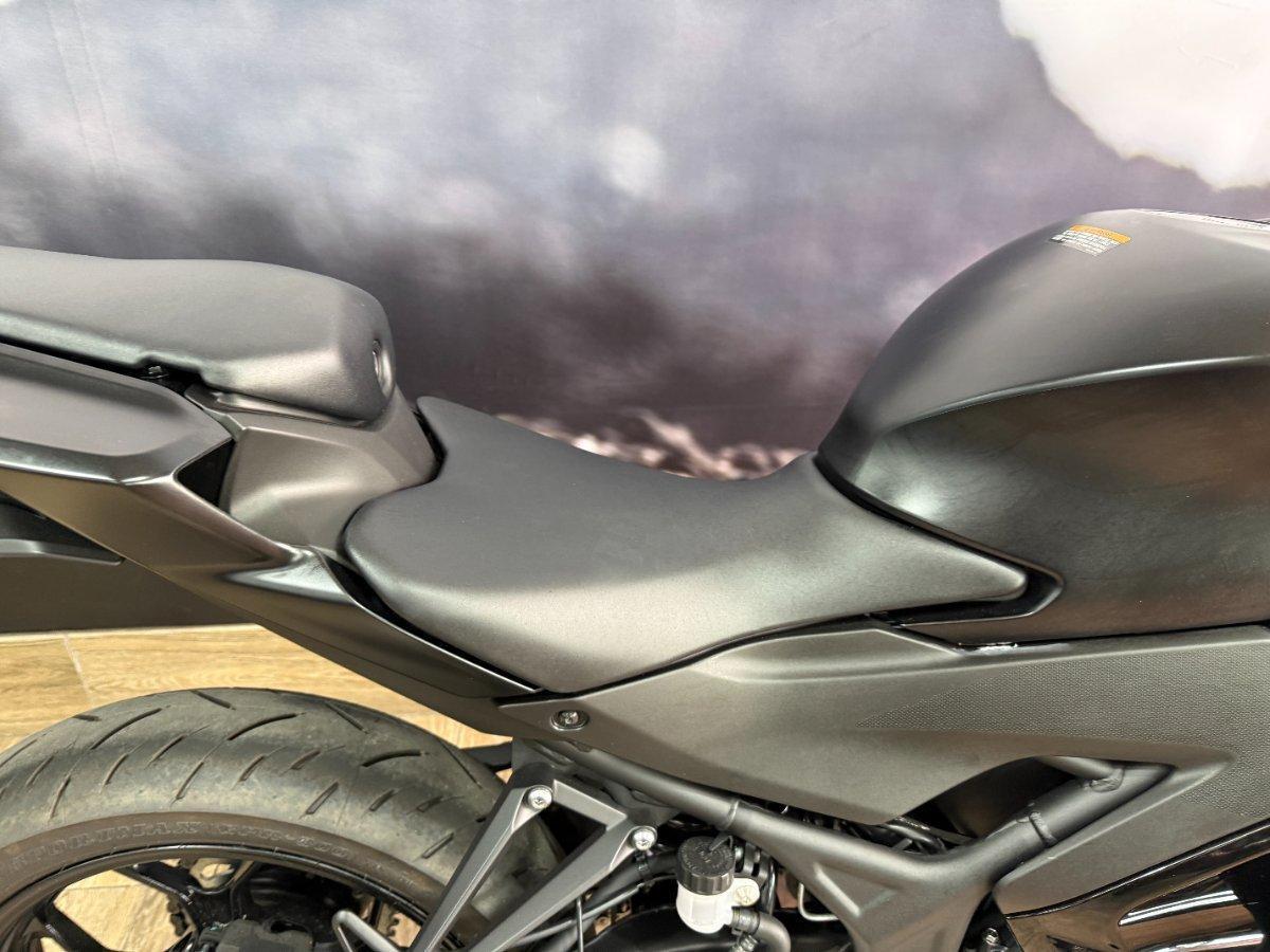2025 YAMAHA YZF-R3 (YZF-R3A) SPORTS