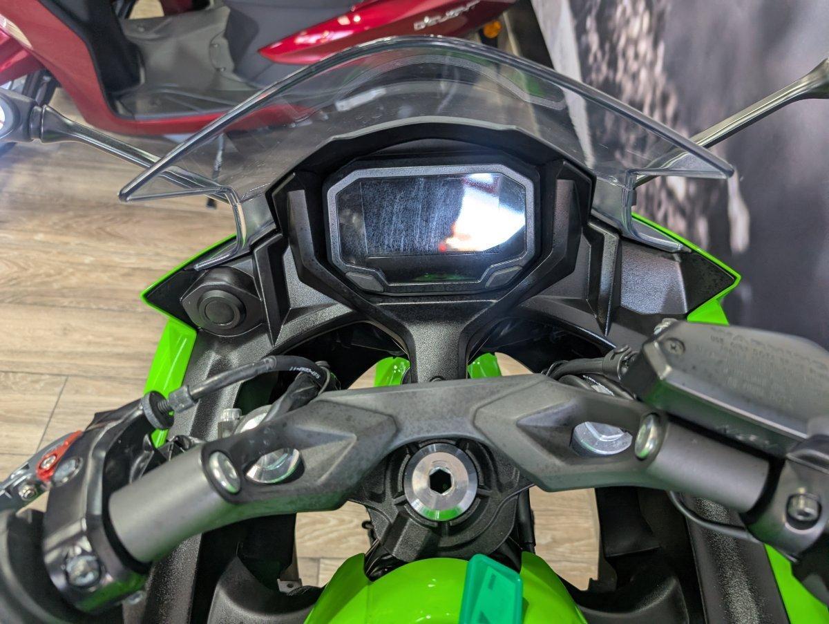 2025 KAWASAKI NINJA 650L SPORTS