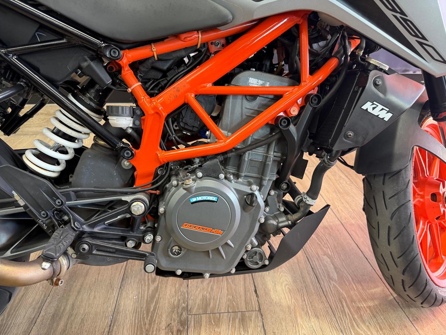 2021 KTM 390 DUKE ROAD