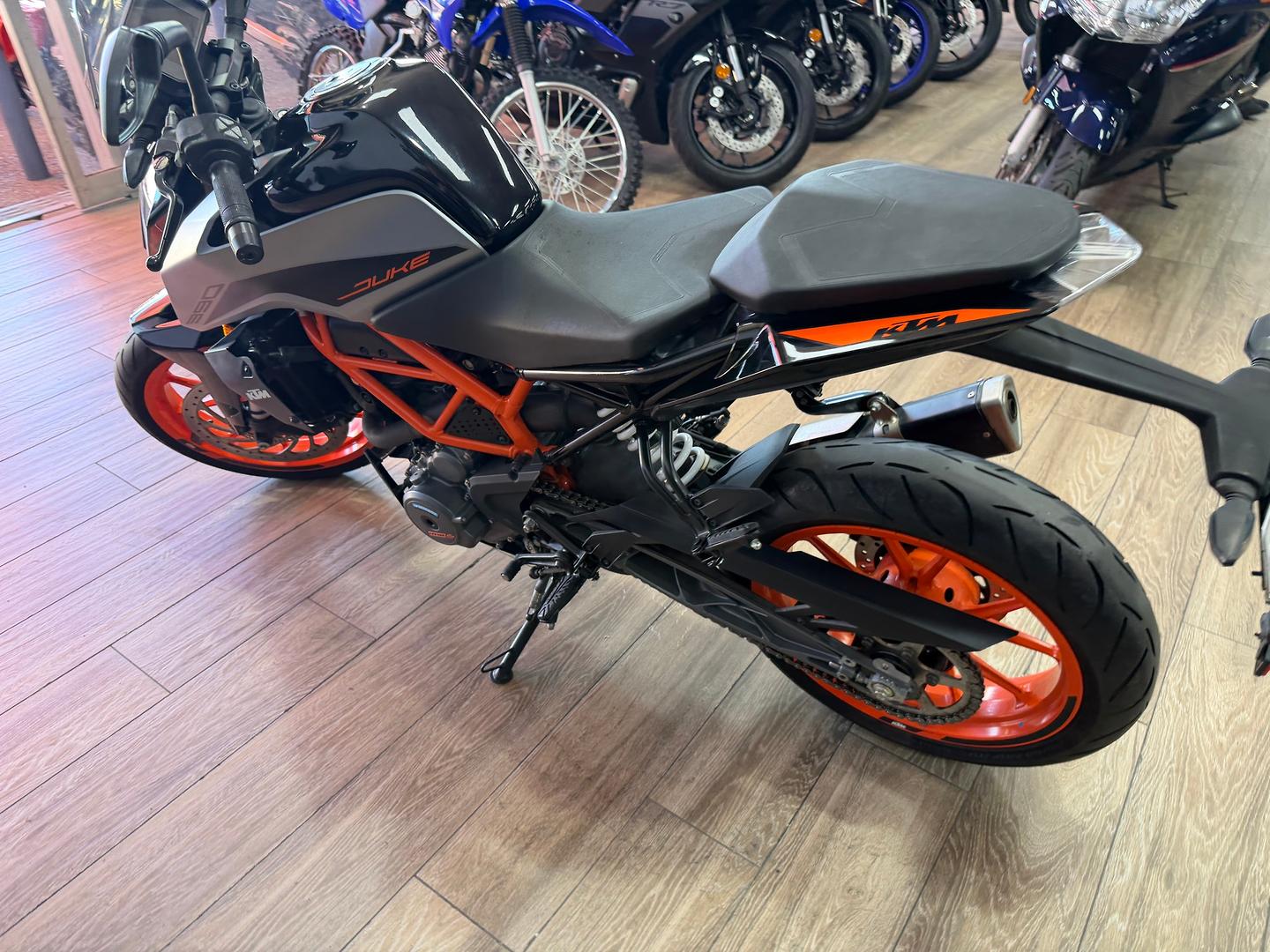 2021 KTM 390 DUKE ROAD