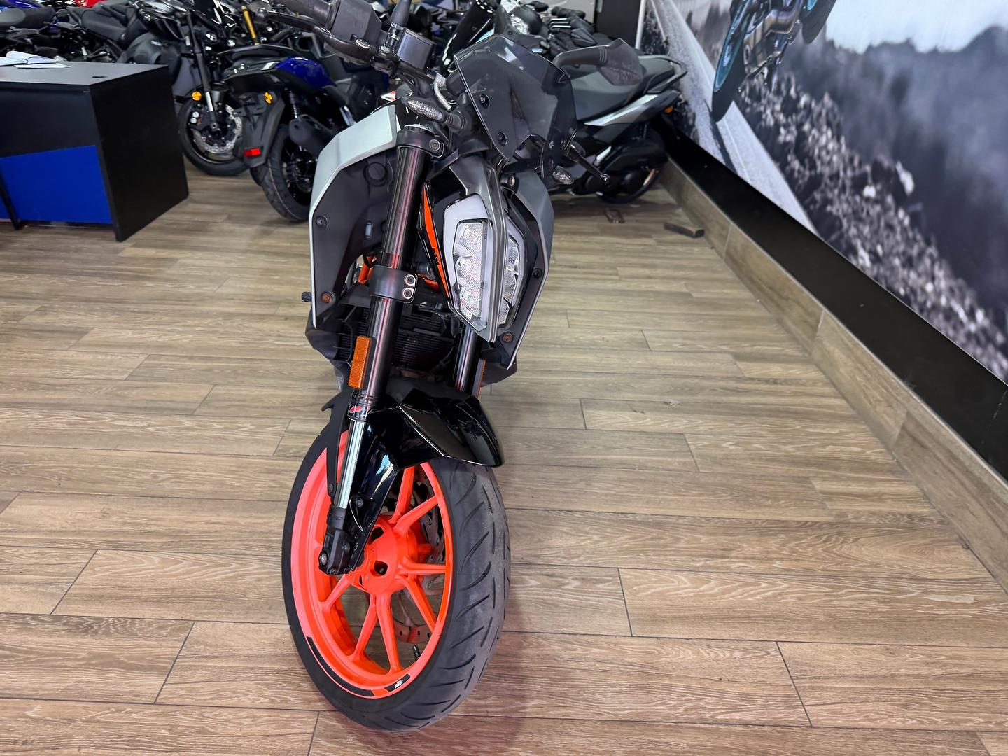 2021 KTM 390 DUKE ROAD