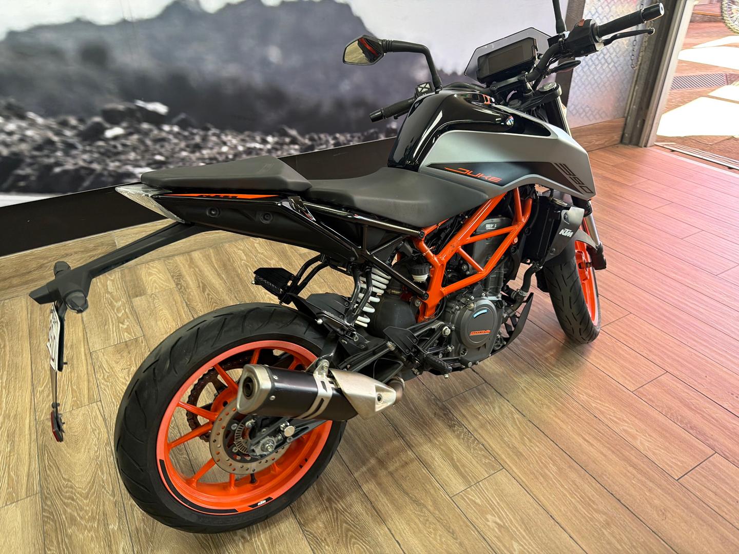 2021 KTM 390 DUKE ROAD