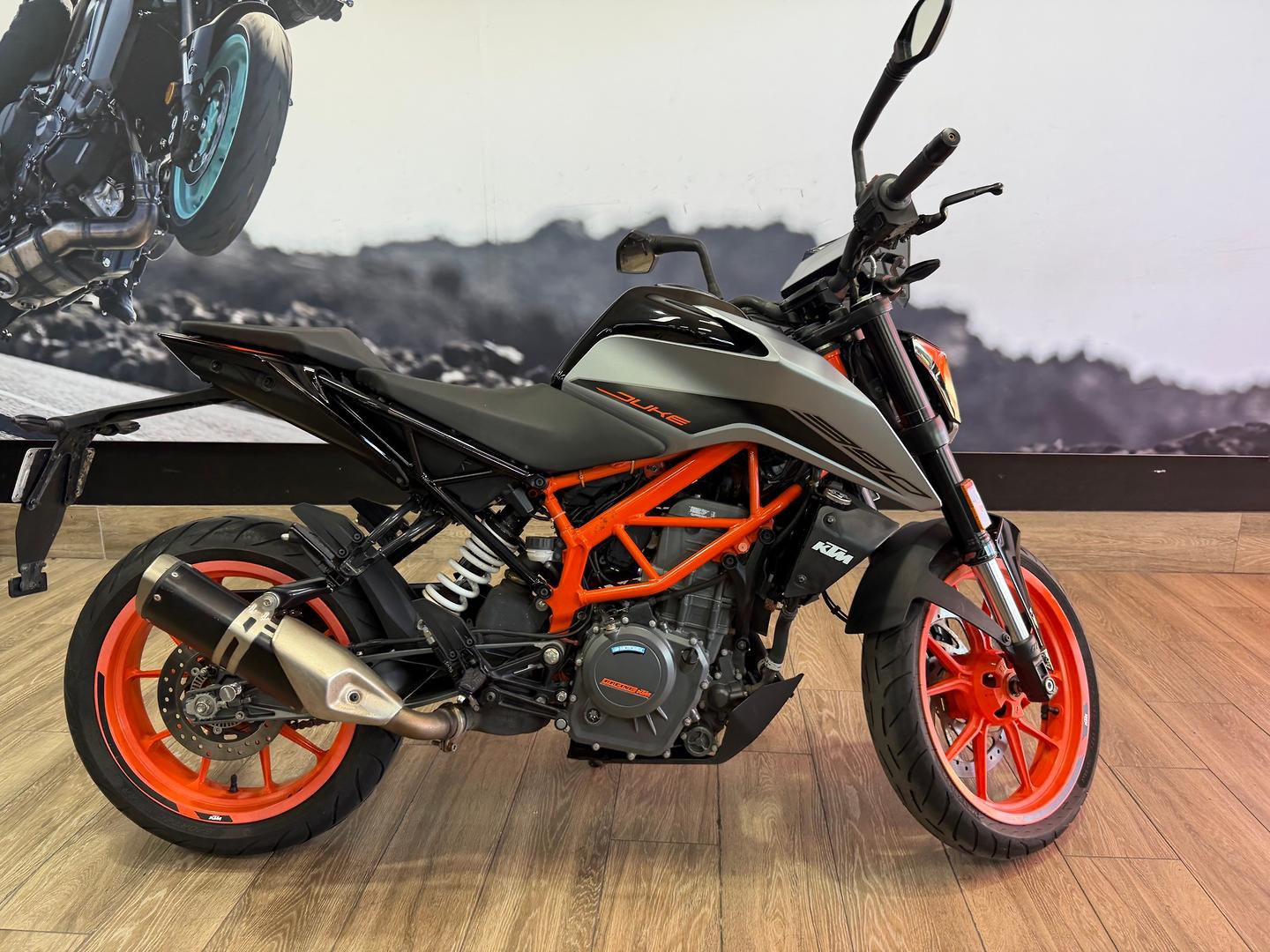 2021 KTM 390 DUKE ROAD