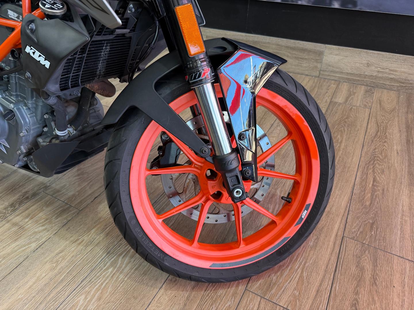 2021 KTM 390 DUKE ROAD