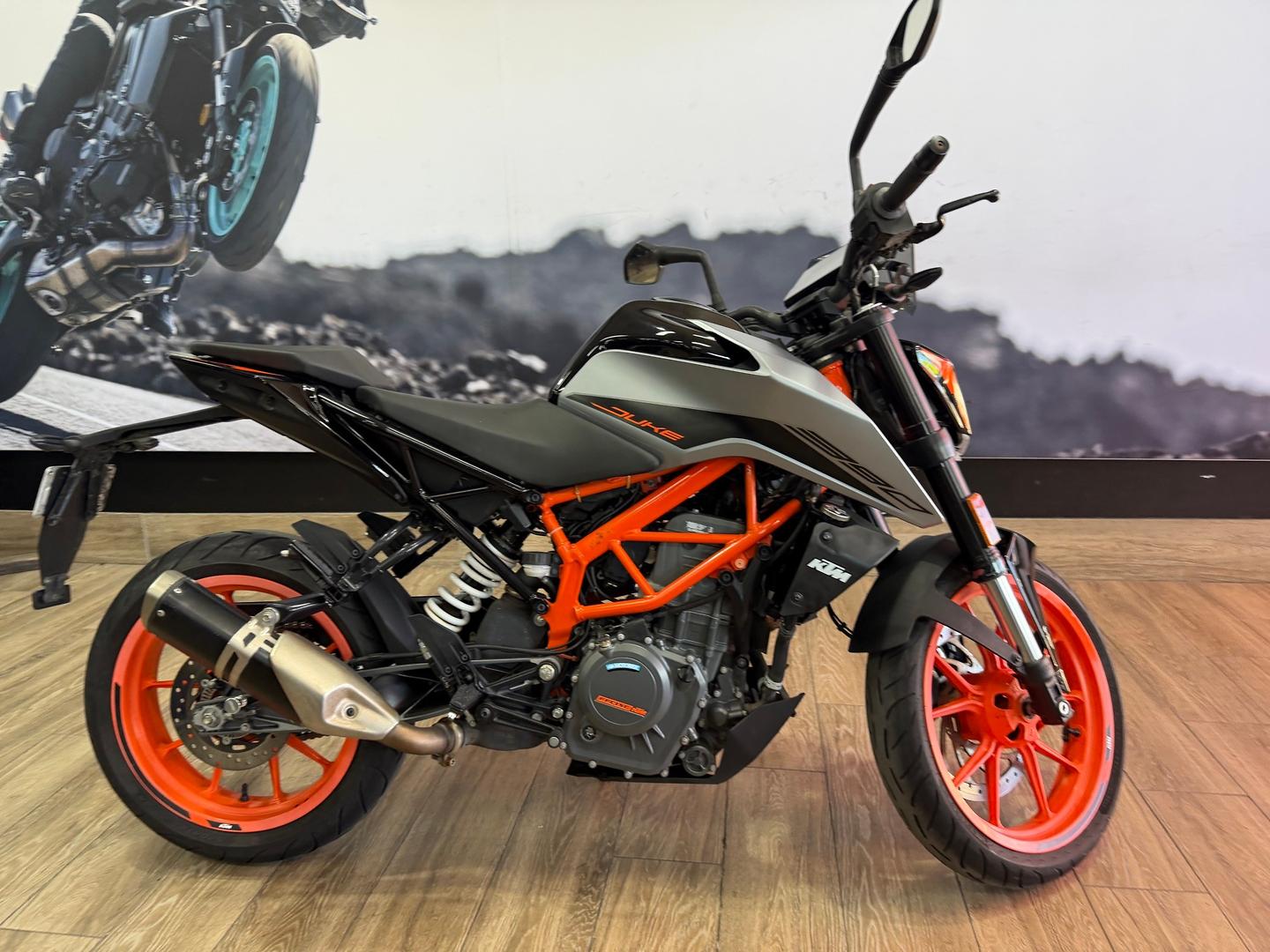 2021 KTM 390 DUKE ROAD