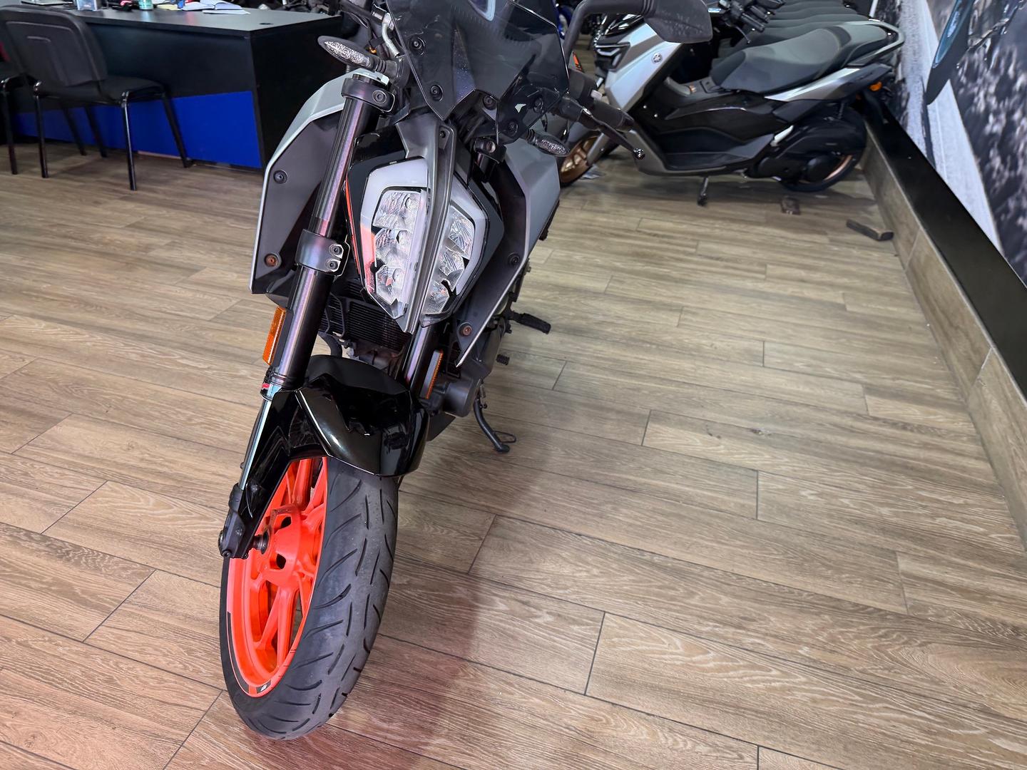 2021 KTM 390 DUKE ROAD
