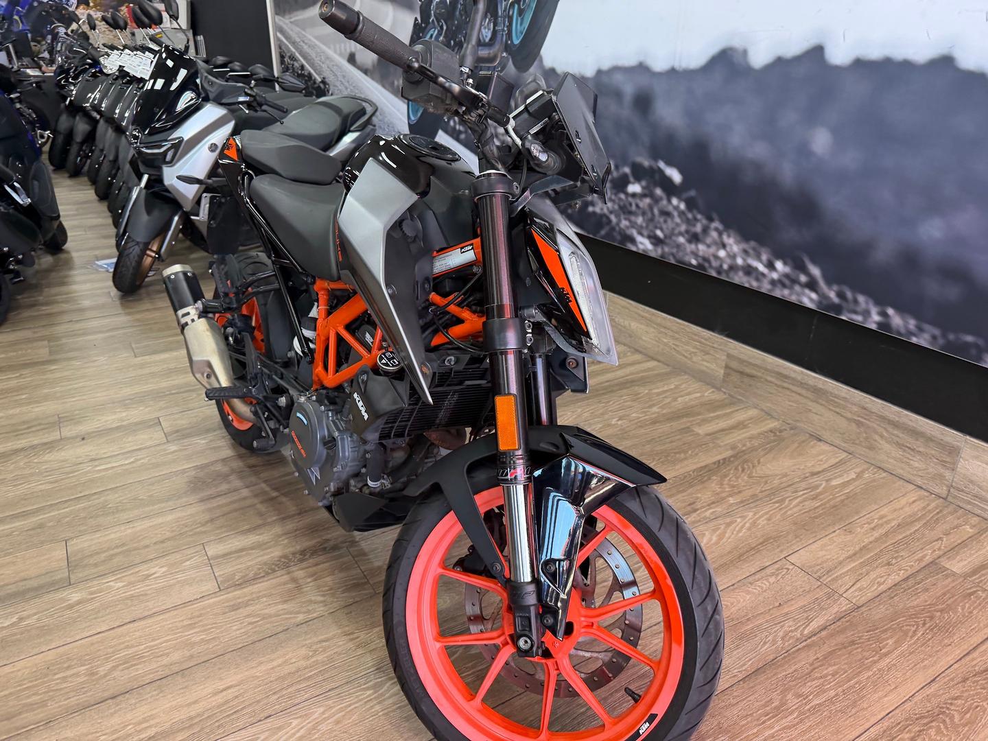 2021 KTM 390 DUKE ROAD