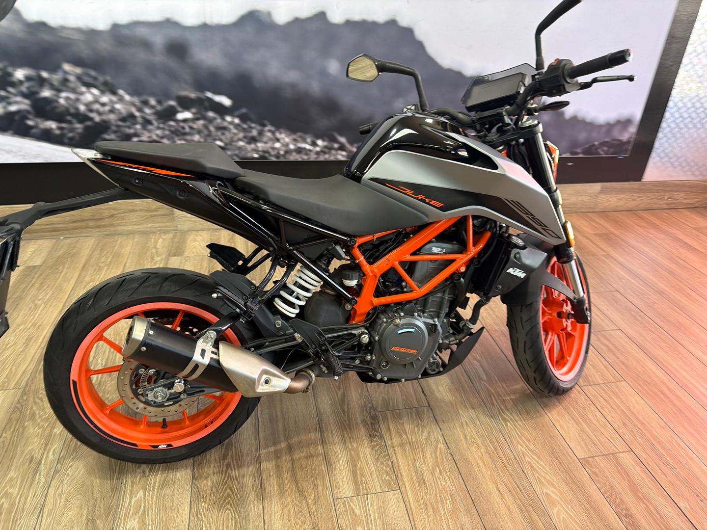 2021 KTM 390 DUKE ROAD