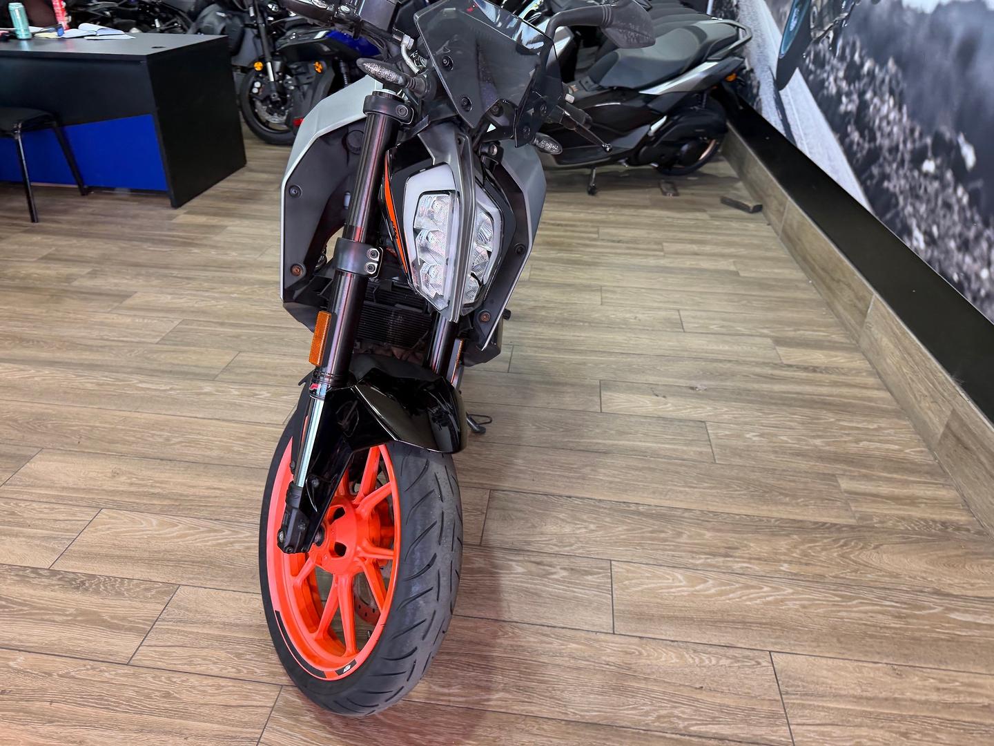 2021 KTM 390 DUKE ROAD