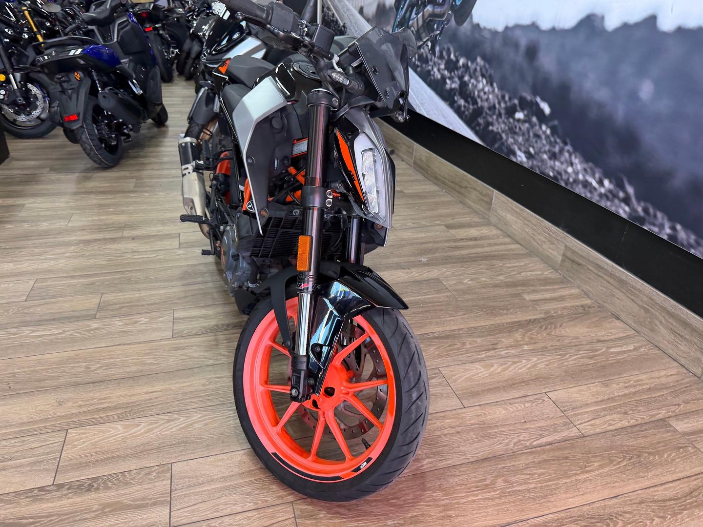 2021 KTM 390 DUKE ROAD
