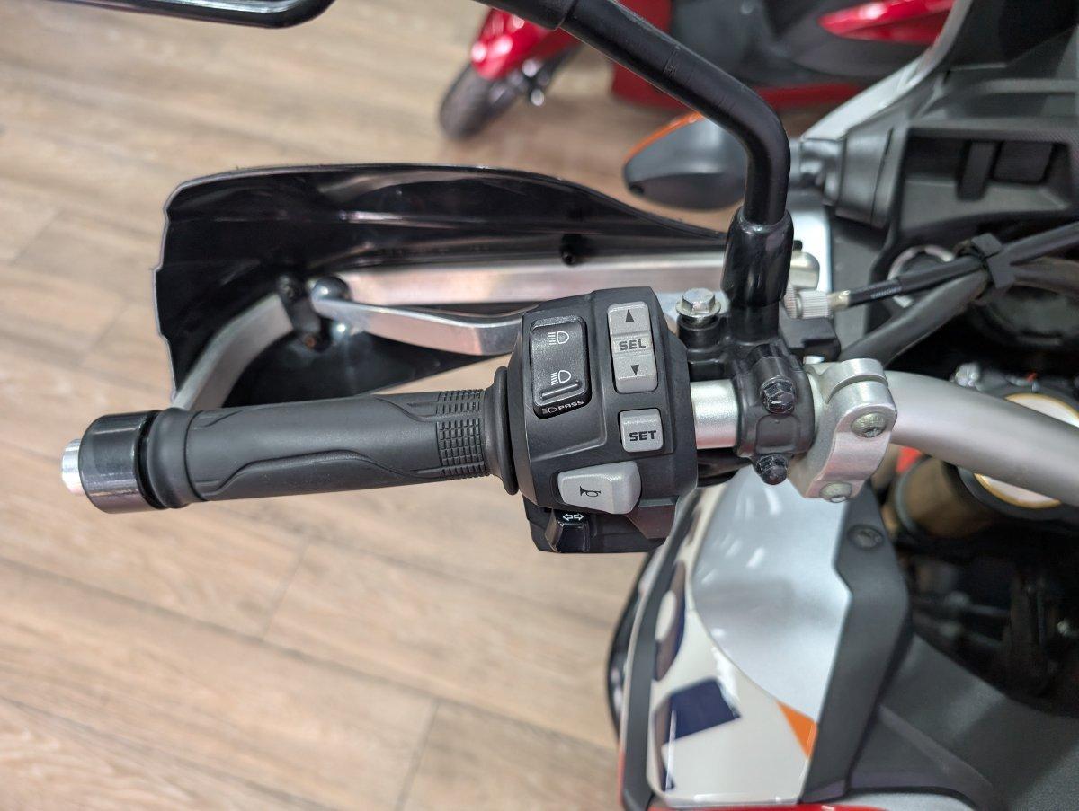 2016 HONDA CRF1000L AFRICA TWIN DUAL SPORTS