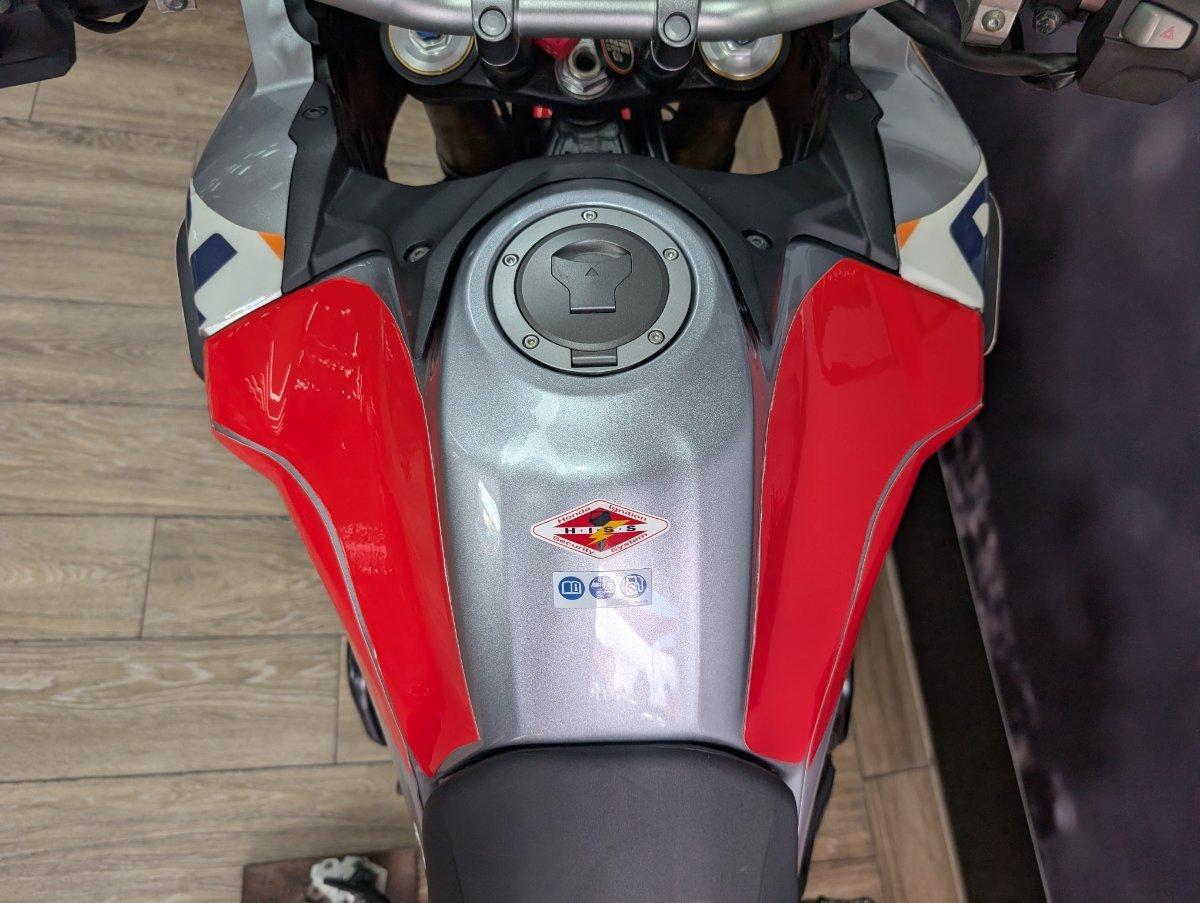 2016 HONDA CRF1000L AFRICA TWIN DUAL SPORTS