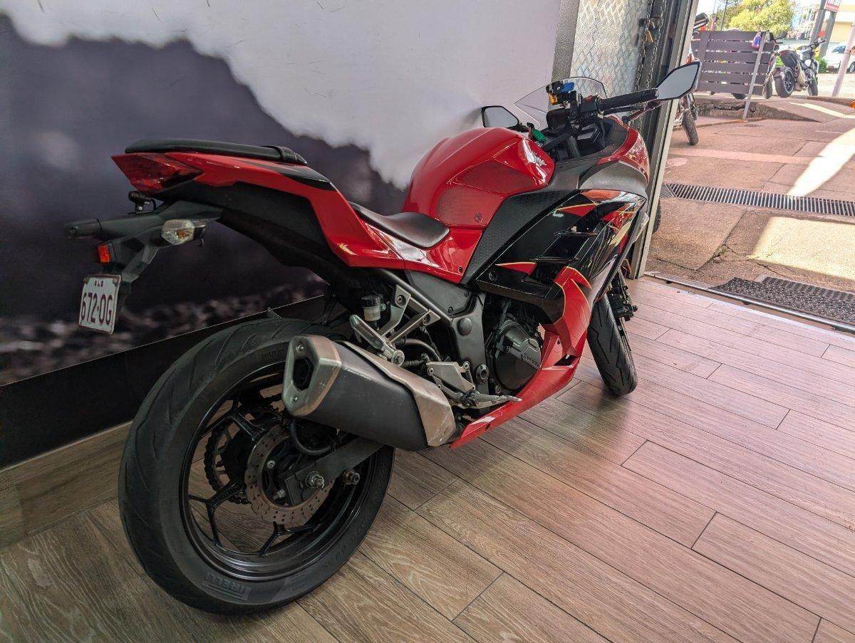 2016 KAWASAKI NINJA 300 ABS SPORTS