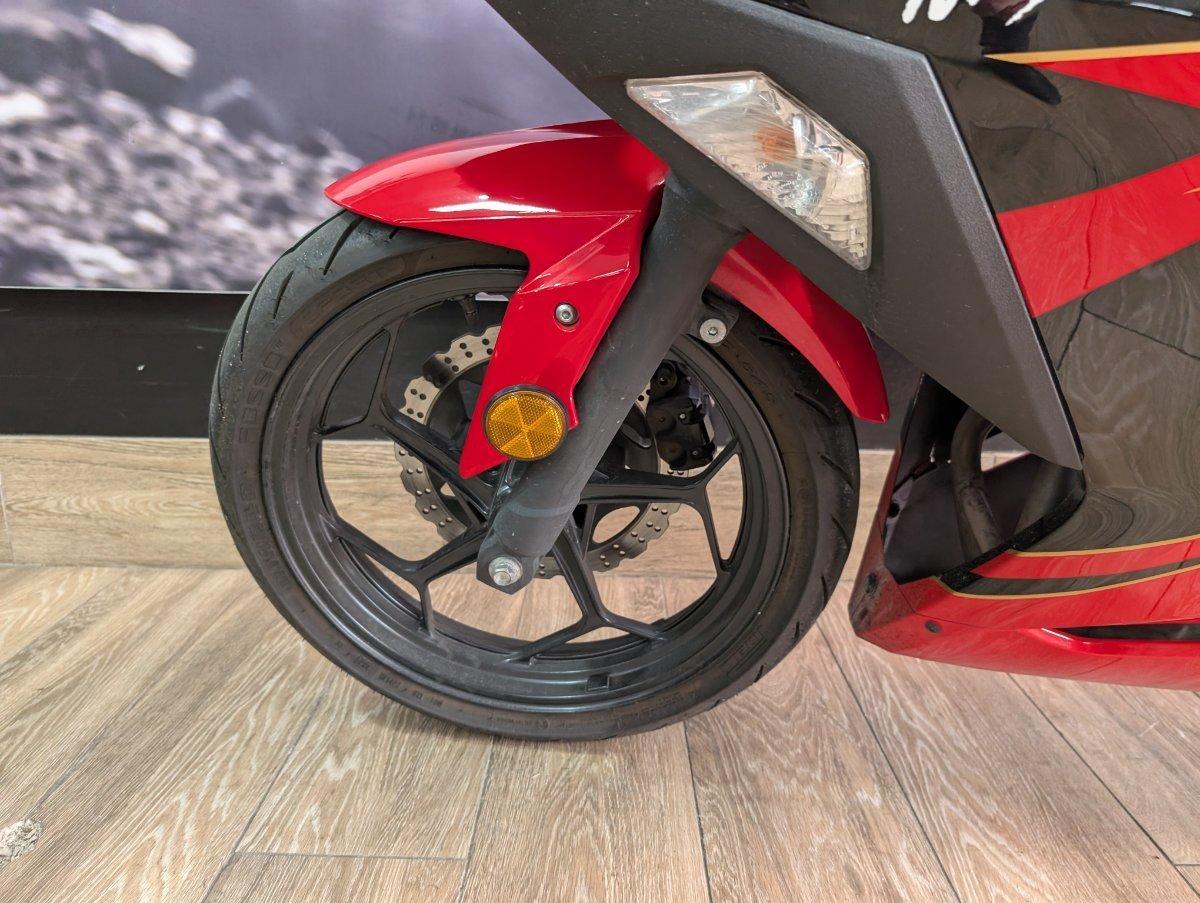 2016 KAWASAKI NINJA 300 ABS SPORTS