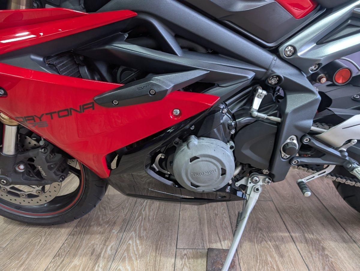 2012 TRIUMPH DAYTONA 675 SPORTS