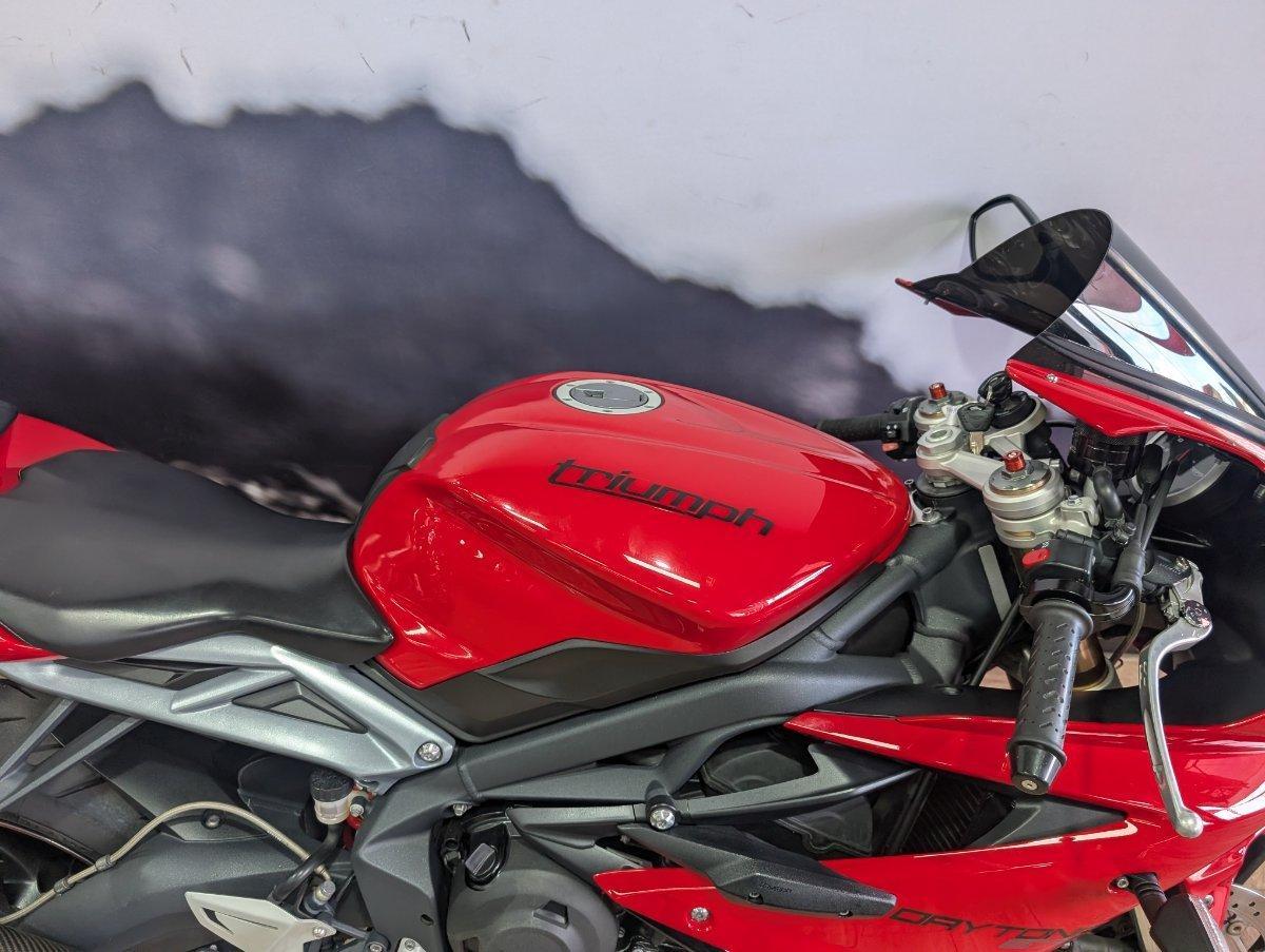 2012 TRIUMPH DAYTONA 675 SPORTS