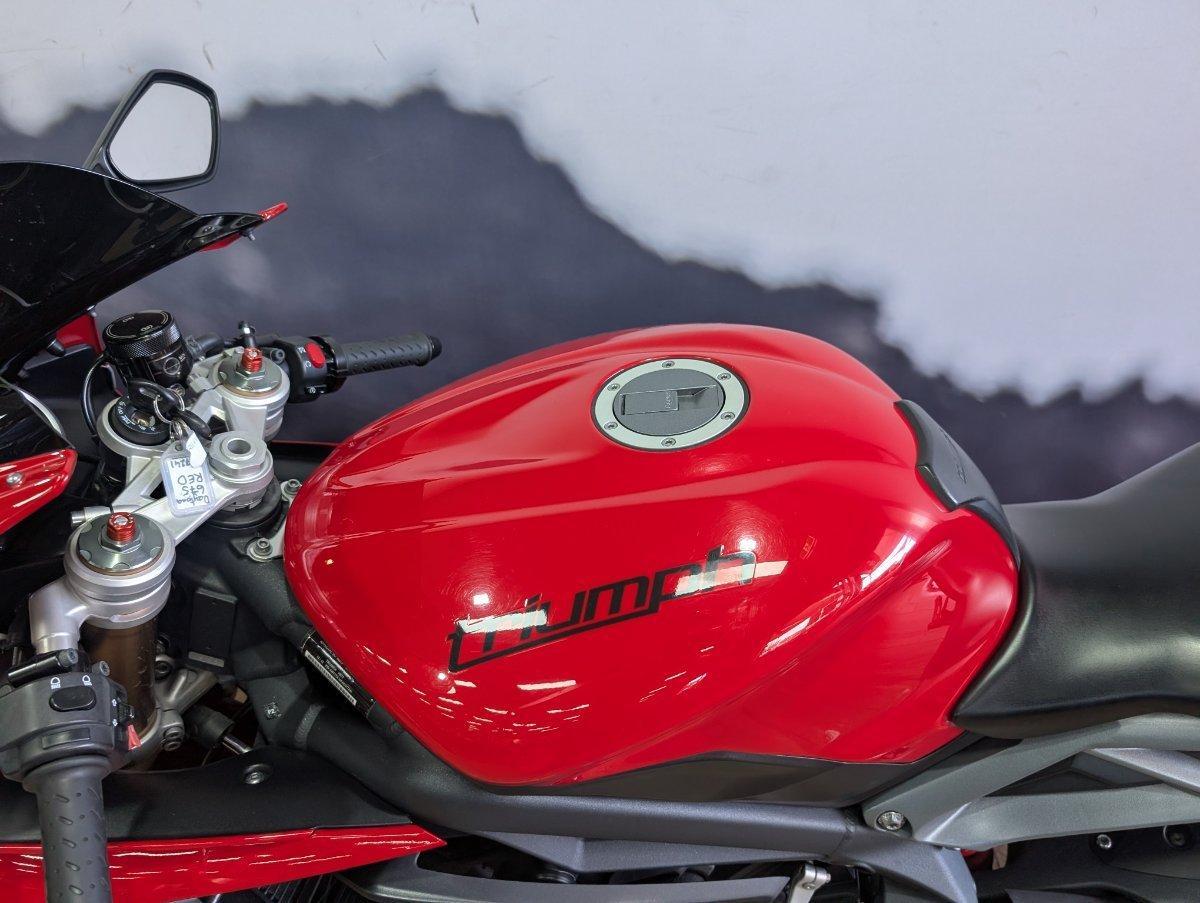 2012 TRIUMPH DAYTONA 675 SPORTS