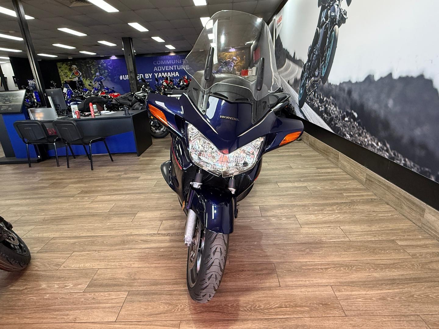 2004 HONDA ST1300 ROAD