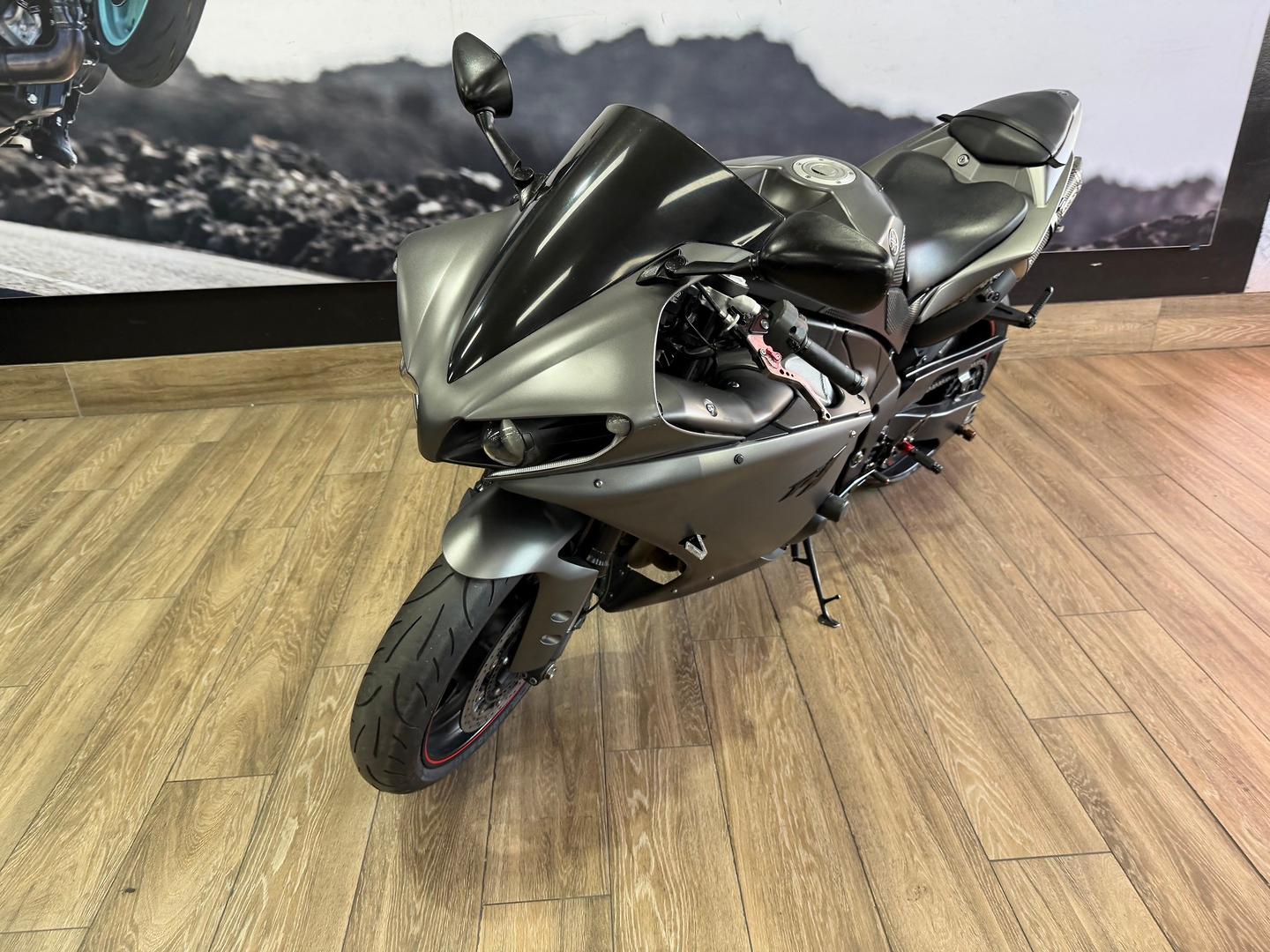 2012 YAMAHA YZF-R1 SPORTS