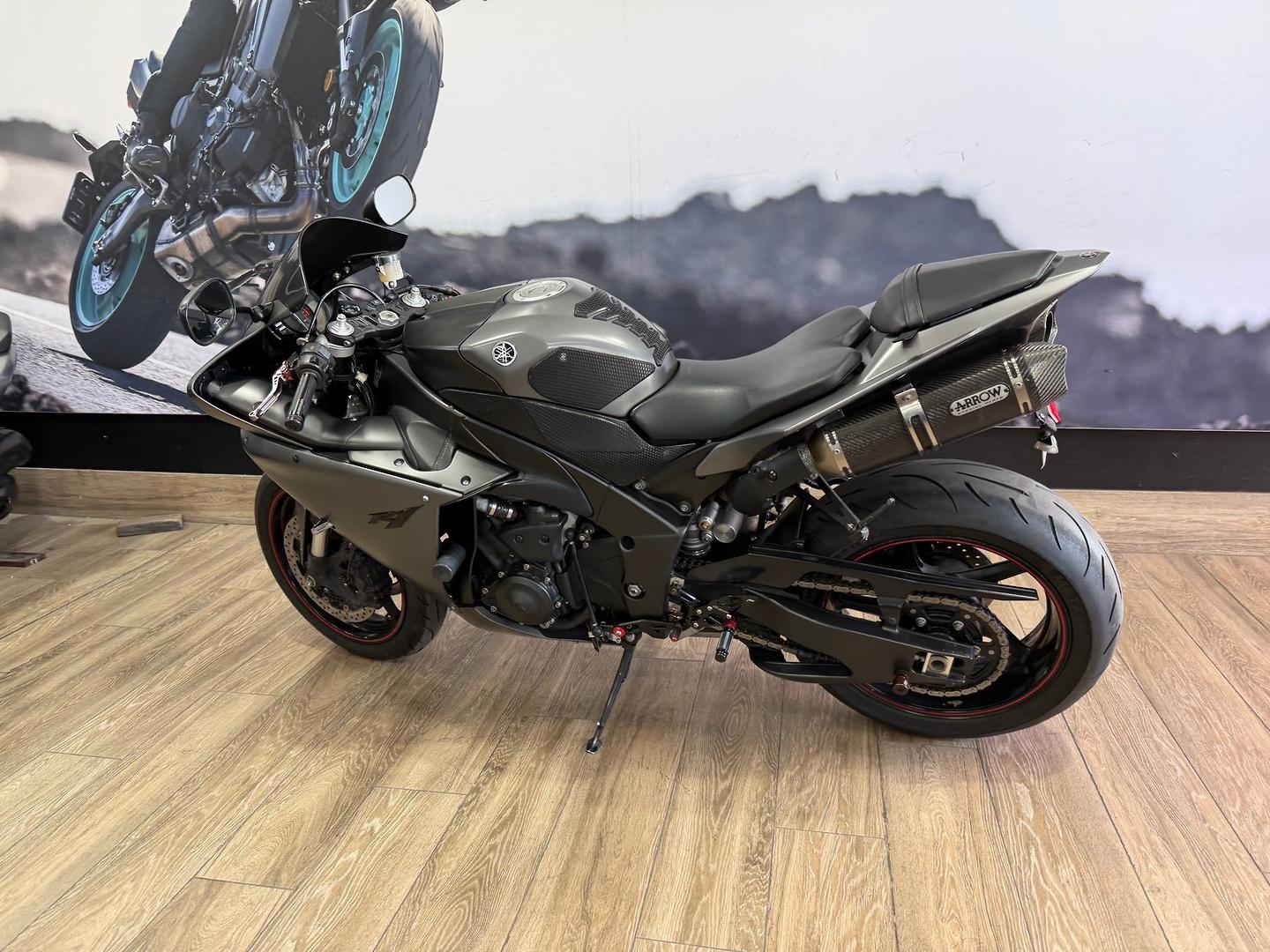 2012 YAMAHA YZF-R1 SPORTS