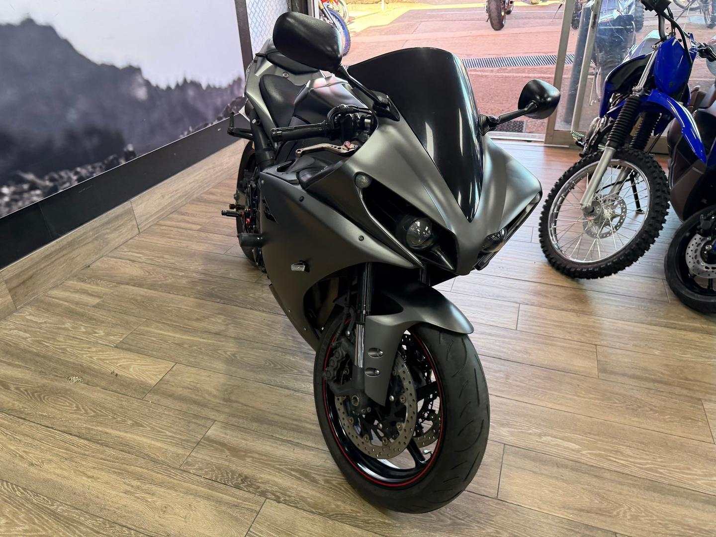 2012 YAMAHA YZF-R1 SPORTS