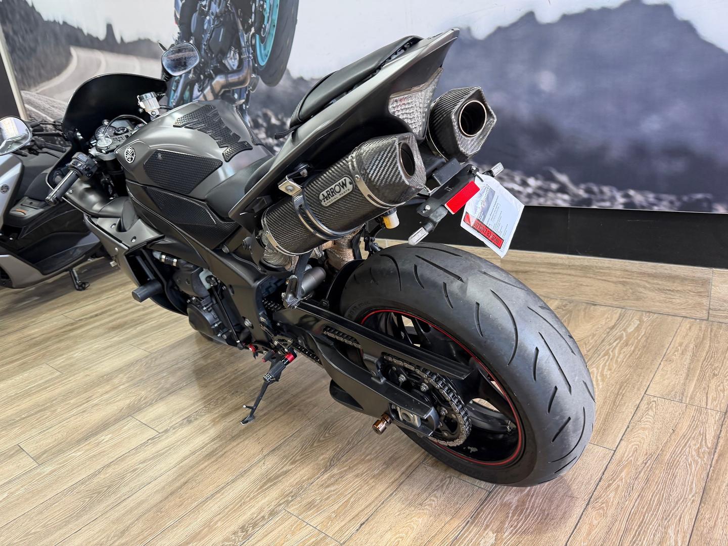 2012 YAMAHA YZF-R1 SPORTS