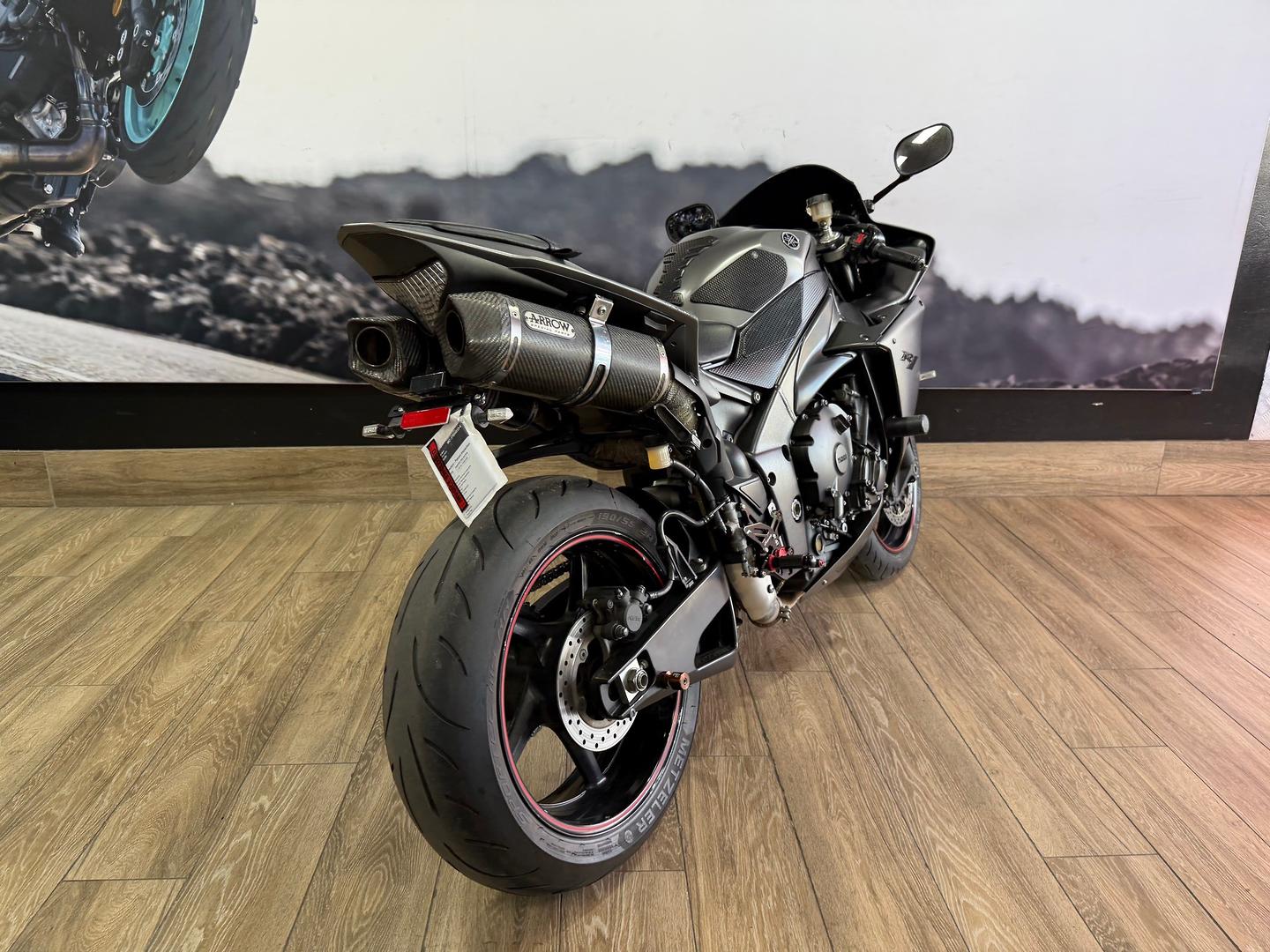 2012 YAMAHA YZF-R1 SPORTS
