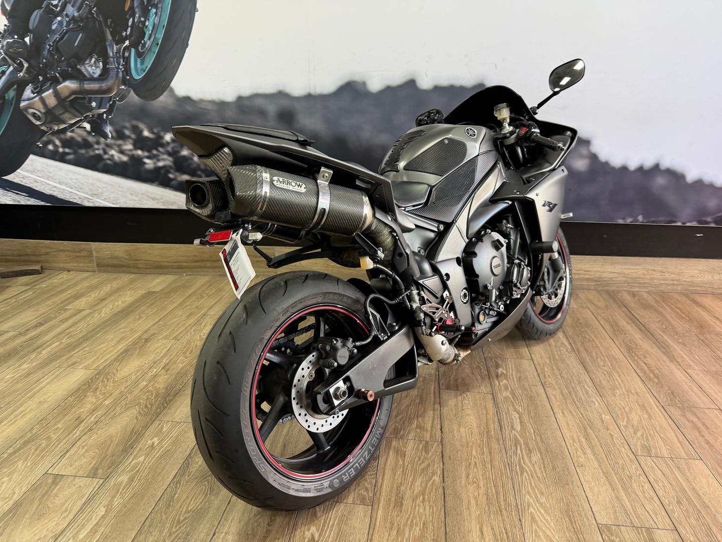 2012 YAMAHA YZF-R1 SPORTS