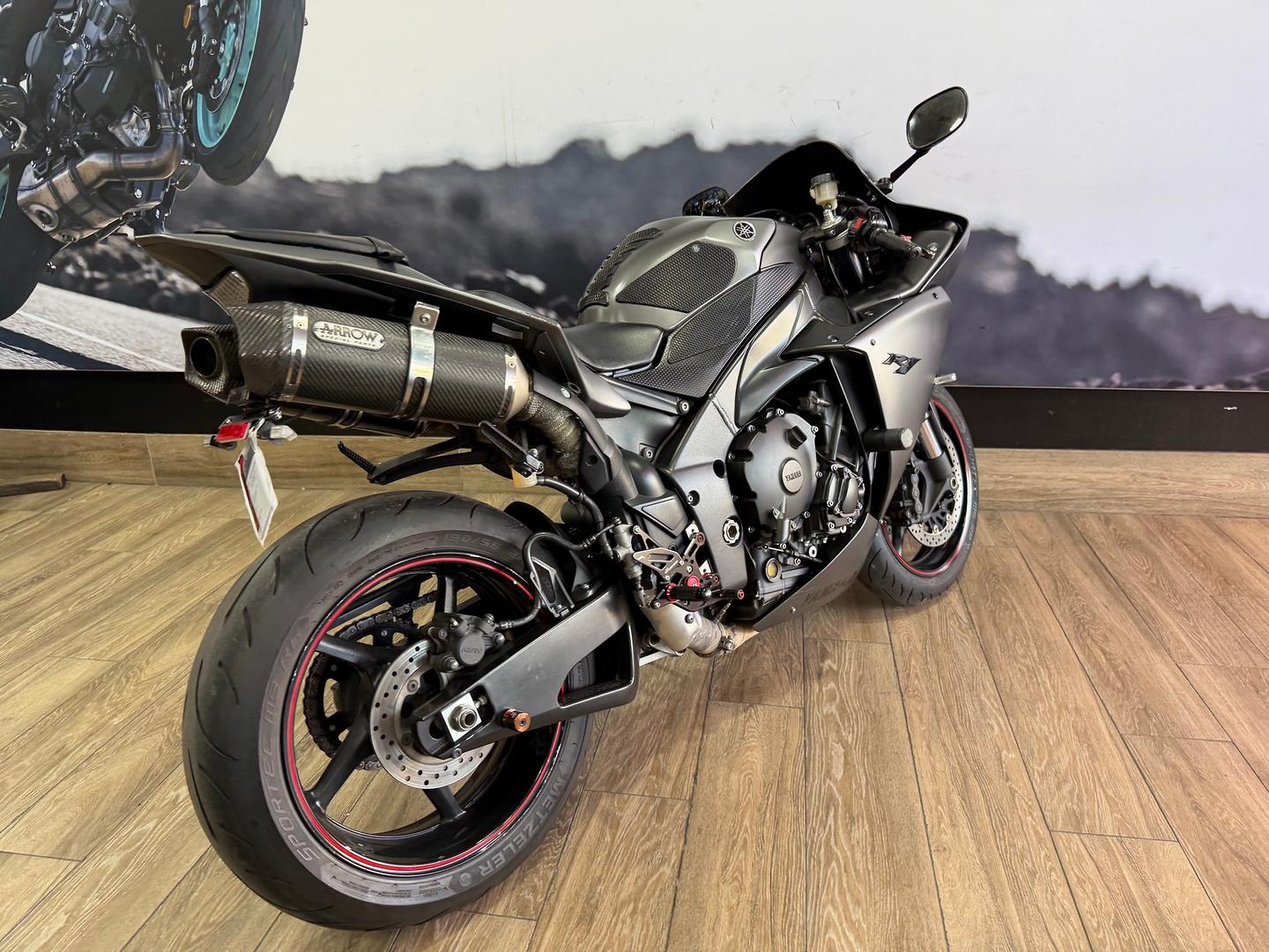 2012 YAMAHA YZF-R1 SPORTS