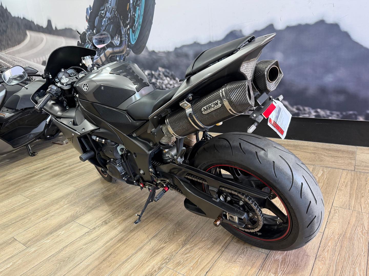 2012 YAMAHA YZF-R1 SPORTS