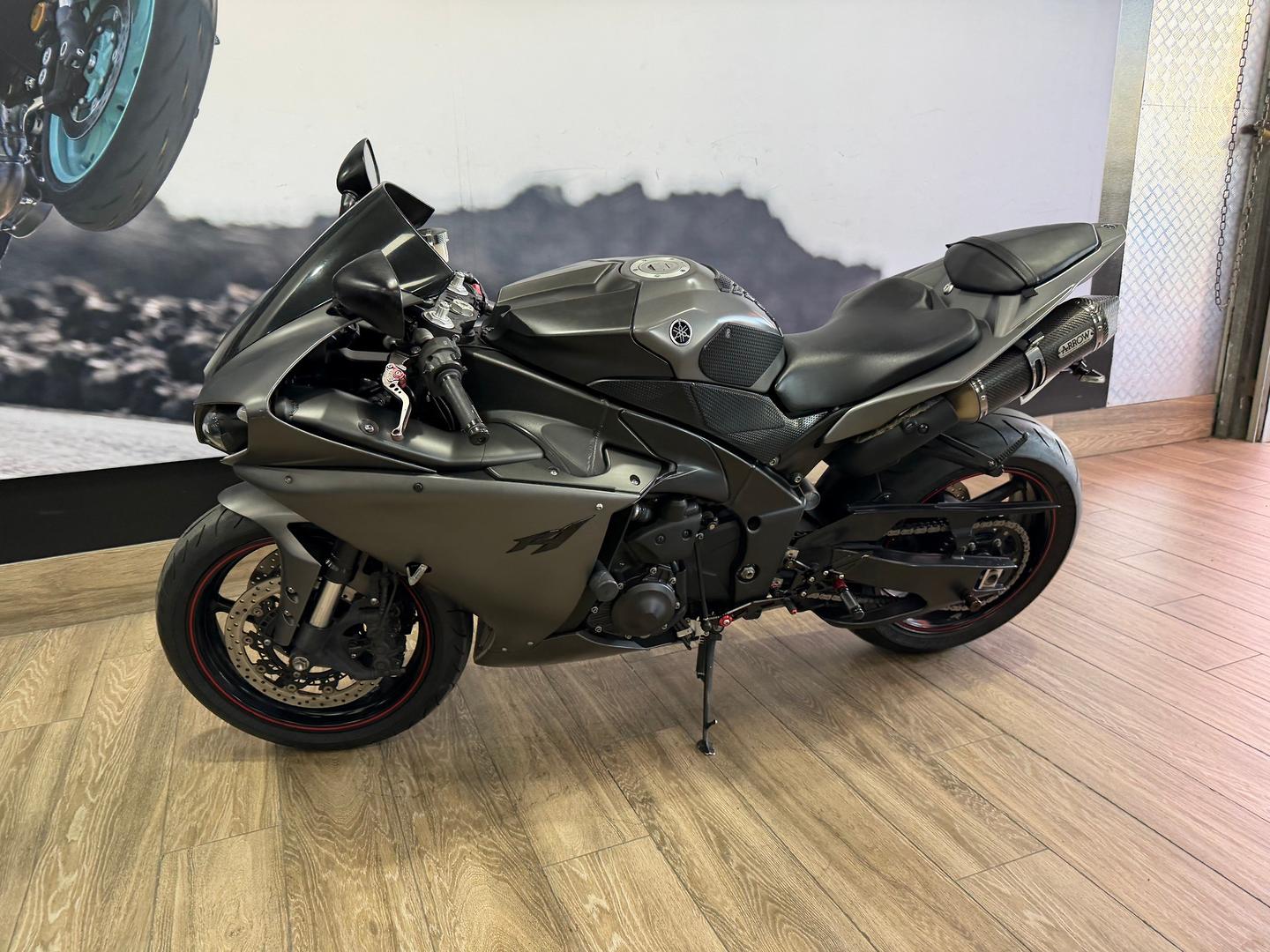 2012 YAMAHA YZF-R1 SPORTS