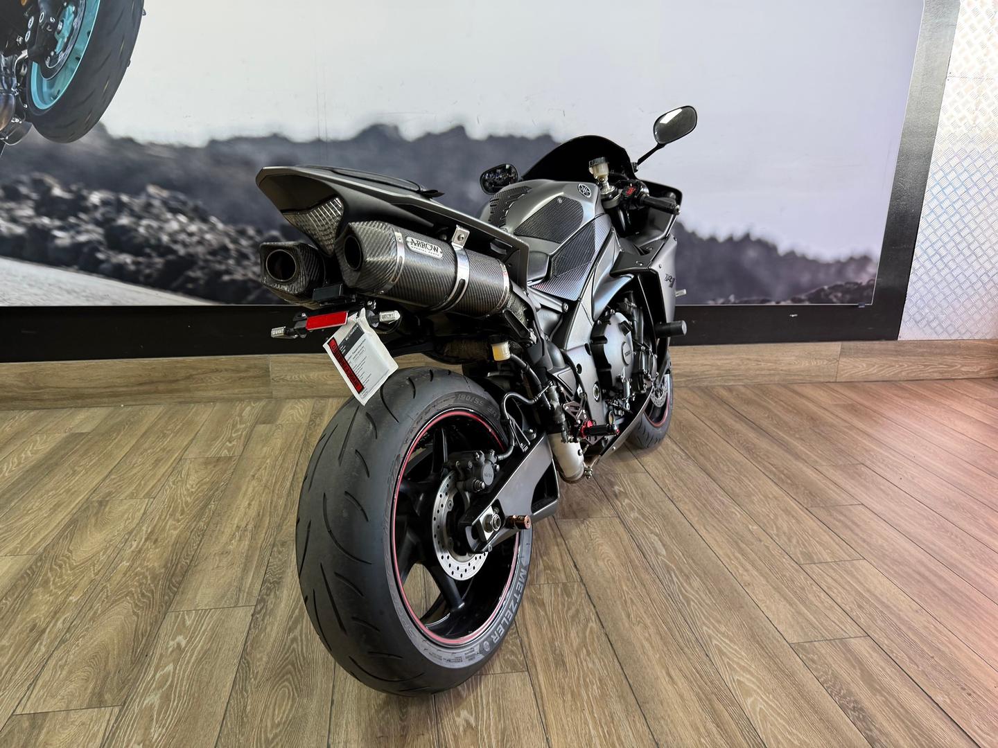 2012 YAMAHA YZF-R1 SPORTS