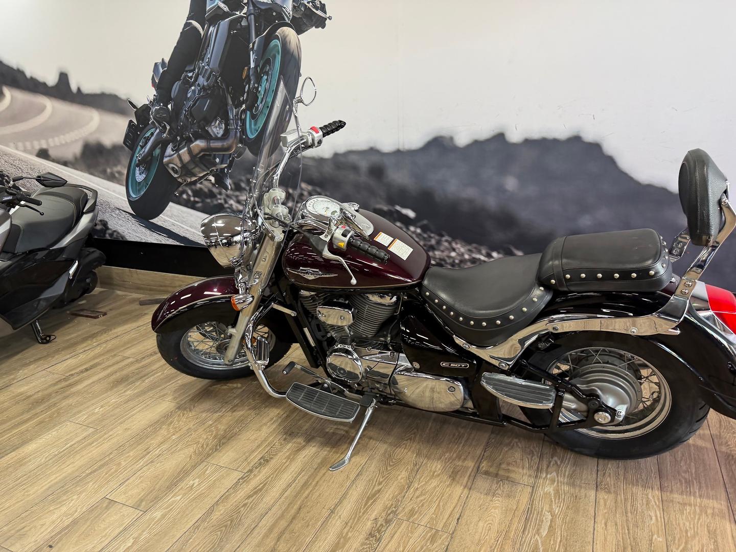 2011 SUZUKI VL800T (BOULEVARD C50T) CRUISER