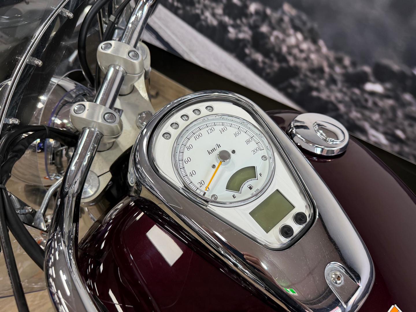2011 SUZUKI VL800T (BOULEVARD C50T) CRUISER