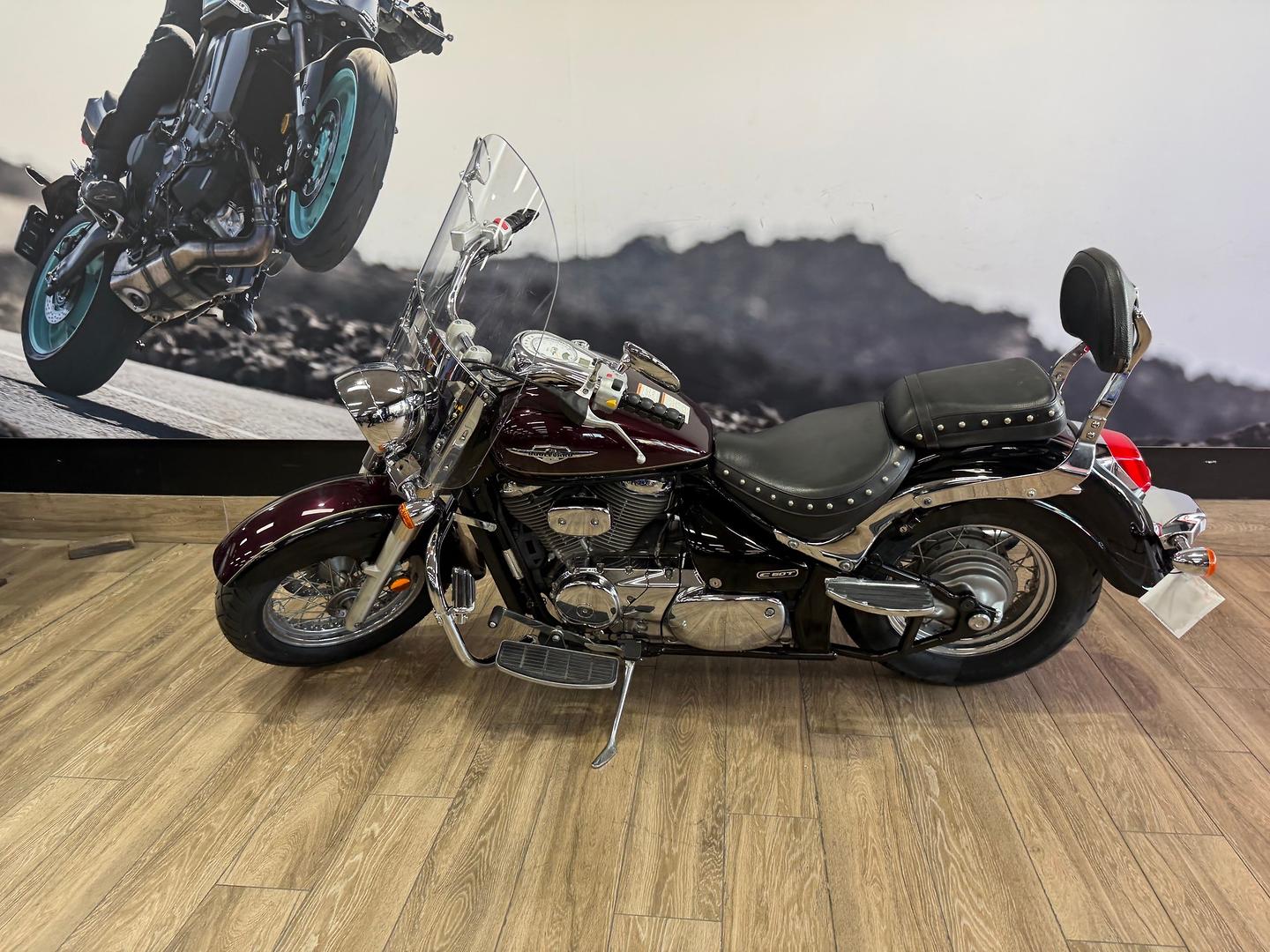 2011 SUZUKI VL800T (BOULEVARD C50T) CRUISER
