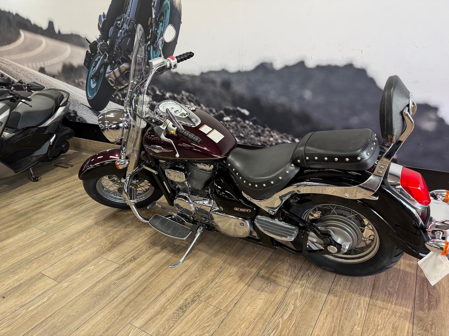 2011 SUZUKI VL800T (BOULEVARD C50T) CRUISER