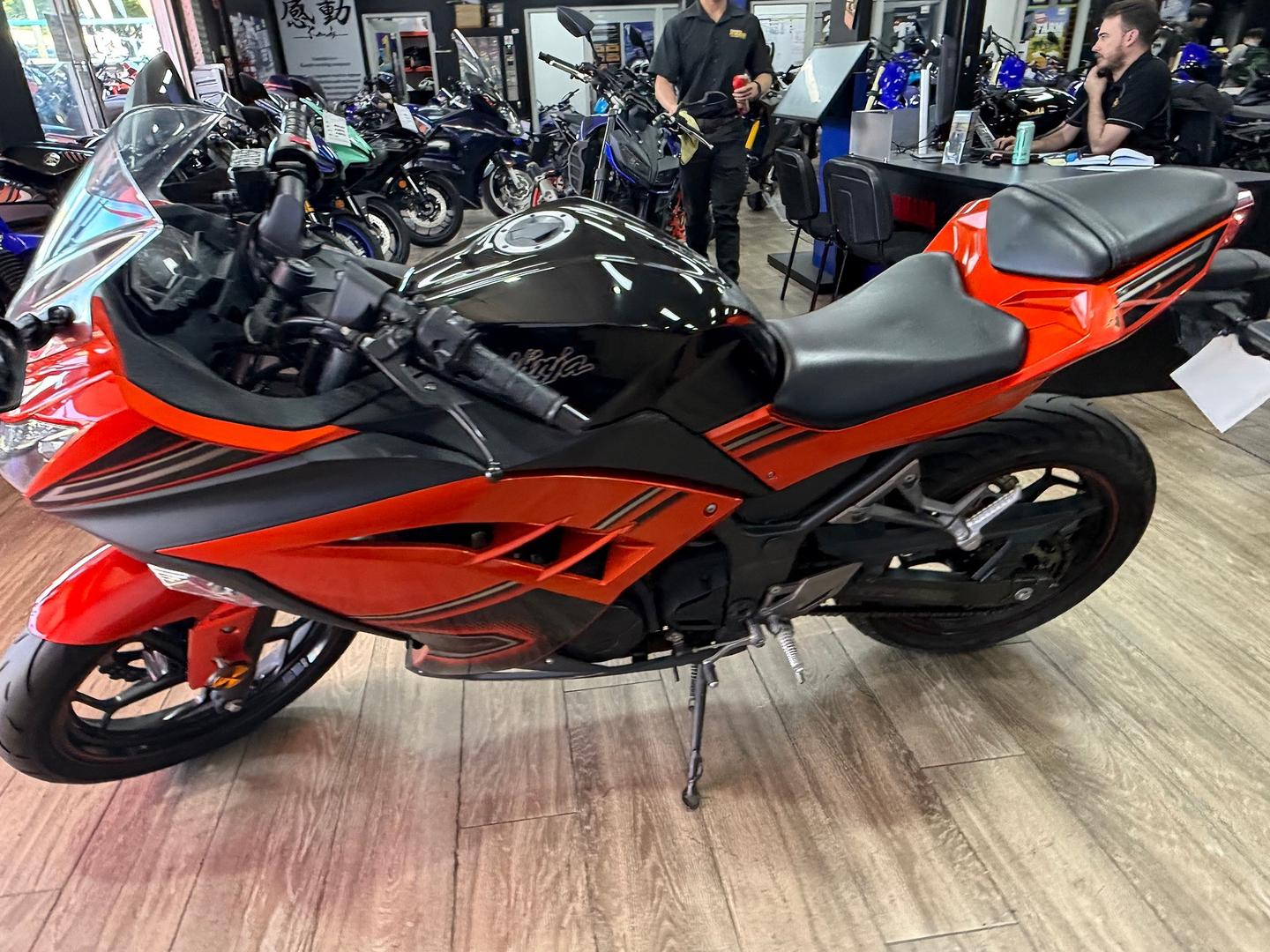 2014 KAWASAKI NINJA 300 ABS SPORTS