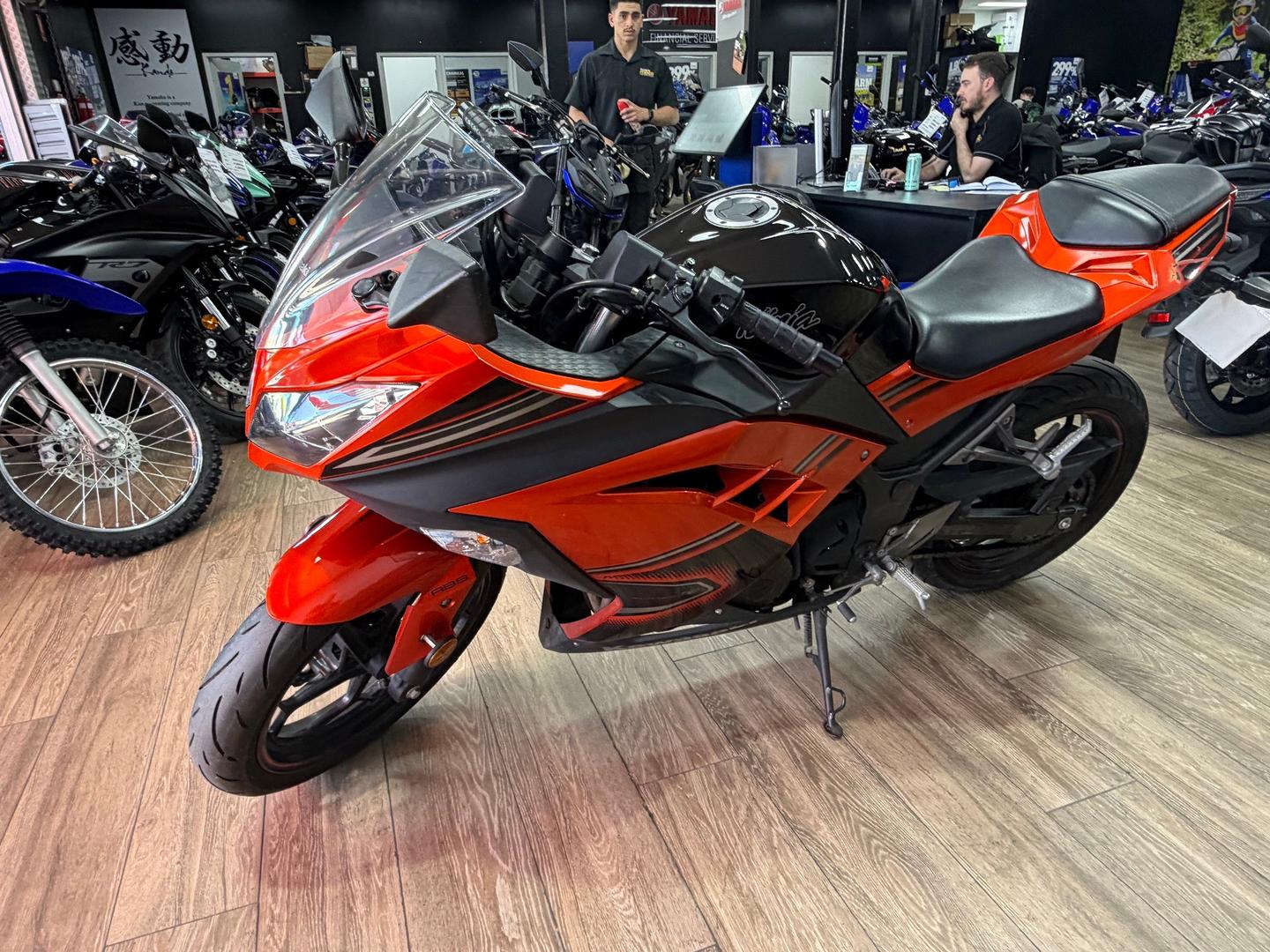 2014 KAWASAKI NINJA 300 ABS SPORTS
