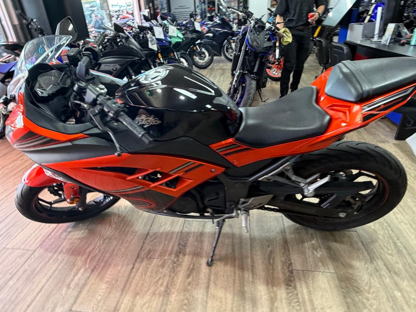 2014 KAWASAKI NINJA 300 ABS SPORTS