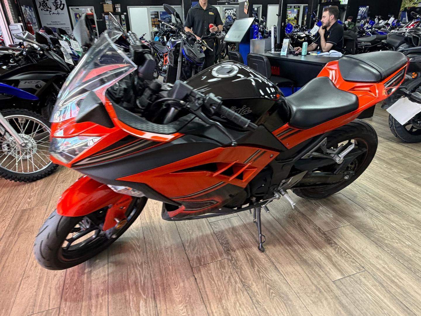 2014 KAWASAKI NINJA 300 ABS SPORTS