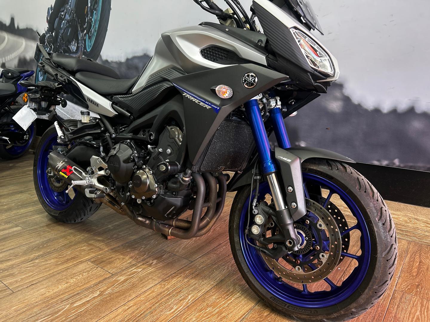 2016 YAMAHA MT-09 TRACER DUAL SPORTS