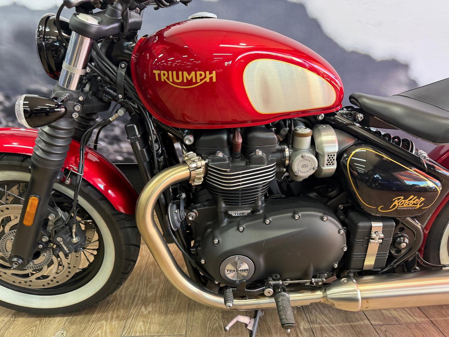 2022 TRIUMPH BONNEVILLE BOBBER GOLDLINE ROAD