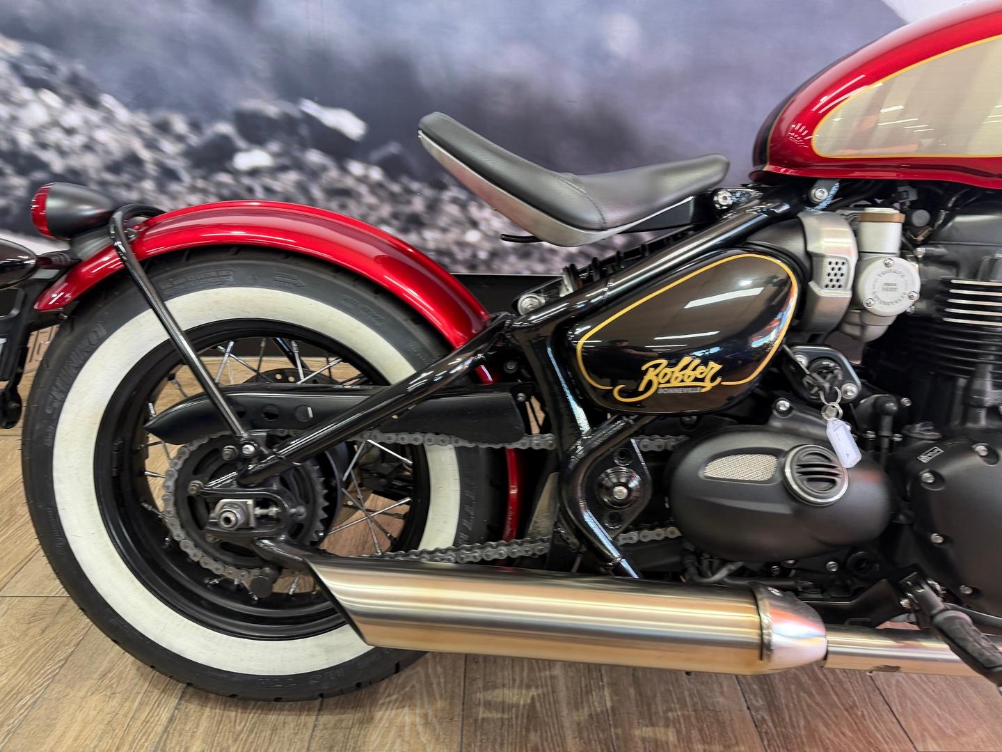 2022 TRIUMPH BONNEVILLE BOBBER GOLDLINE ROAD