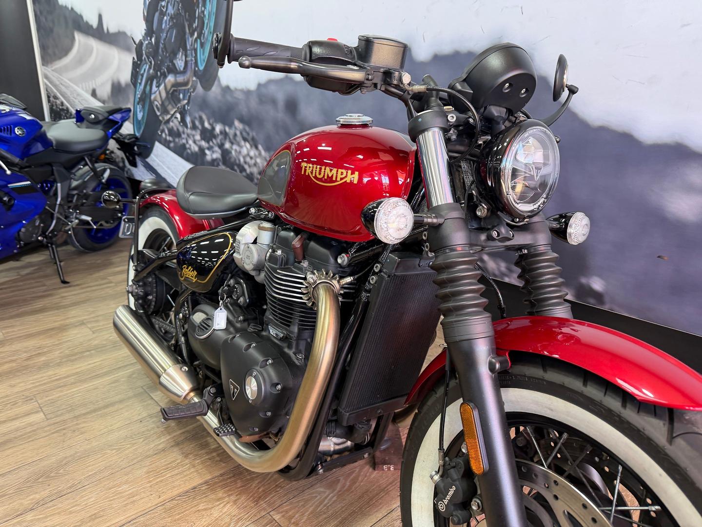 2022 TRIUMPH BONNEVILLE BOBBER GOLDLINE ROAD